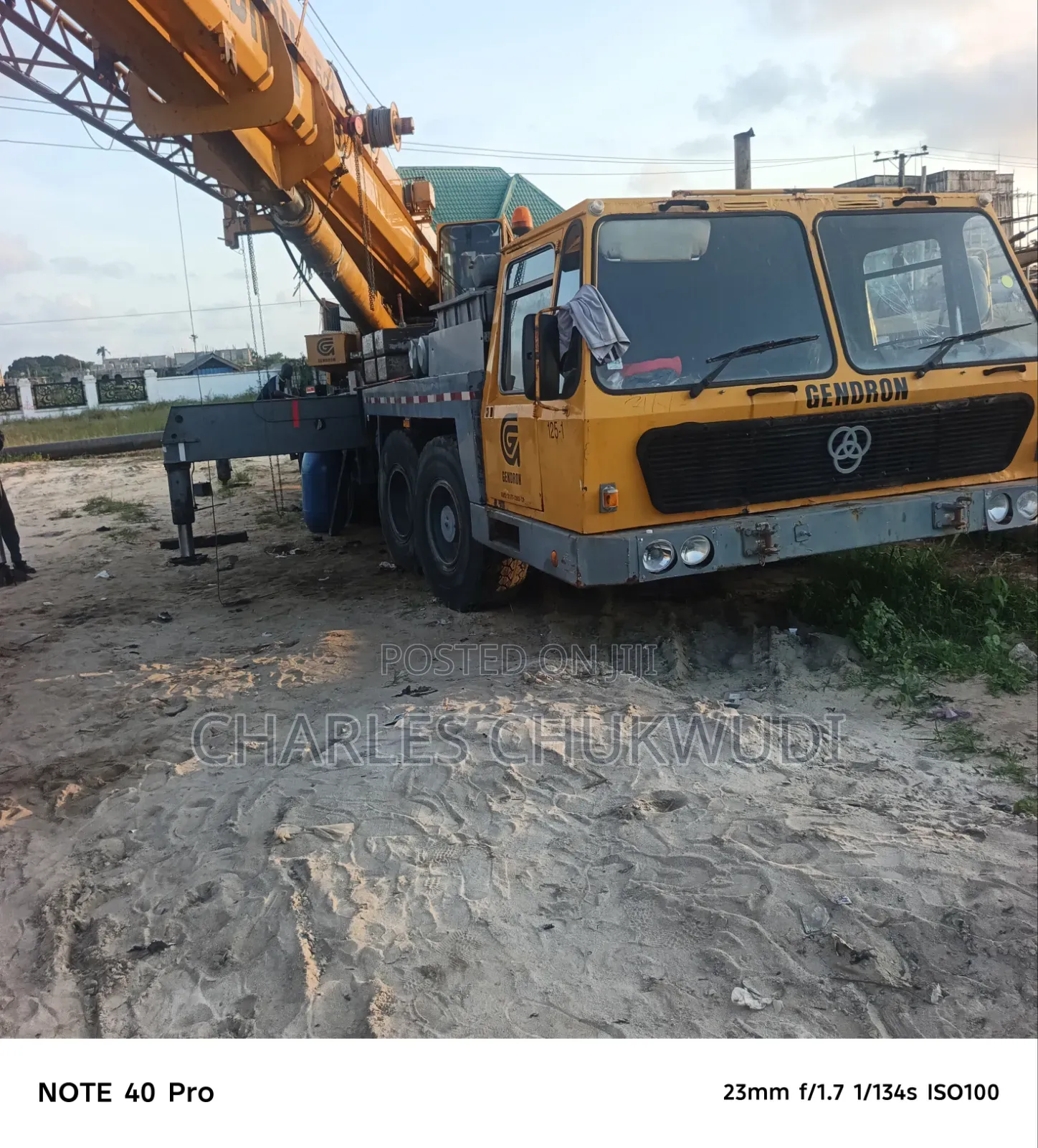100tons Krupp Motorize Crane