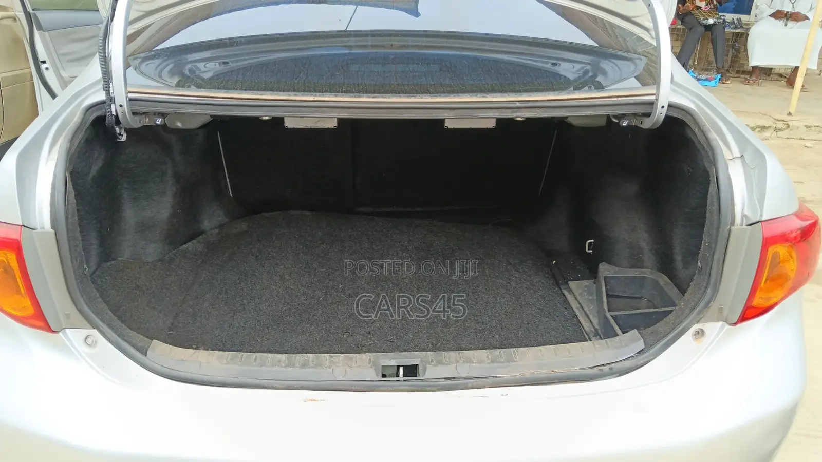 Toyota Corolla 2009 Silver