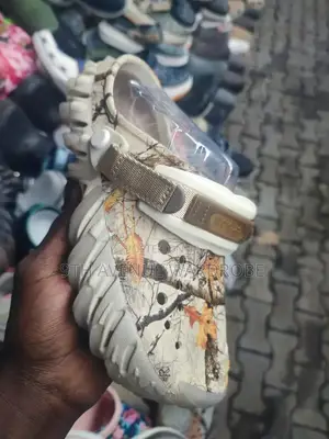 Echo Crocs