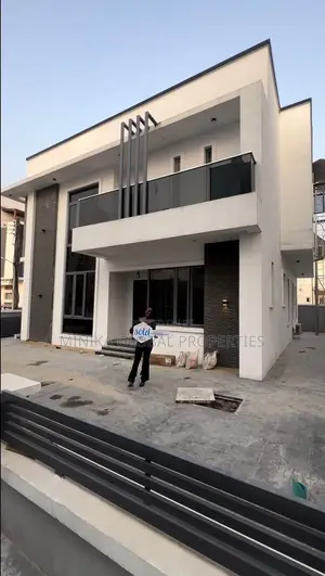 Furnished 4bdrm Duplex in Victoria Crest, Ikota for rent