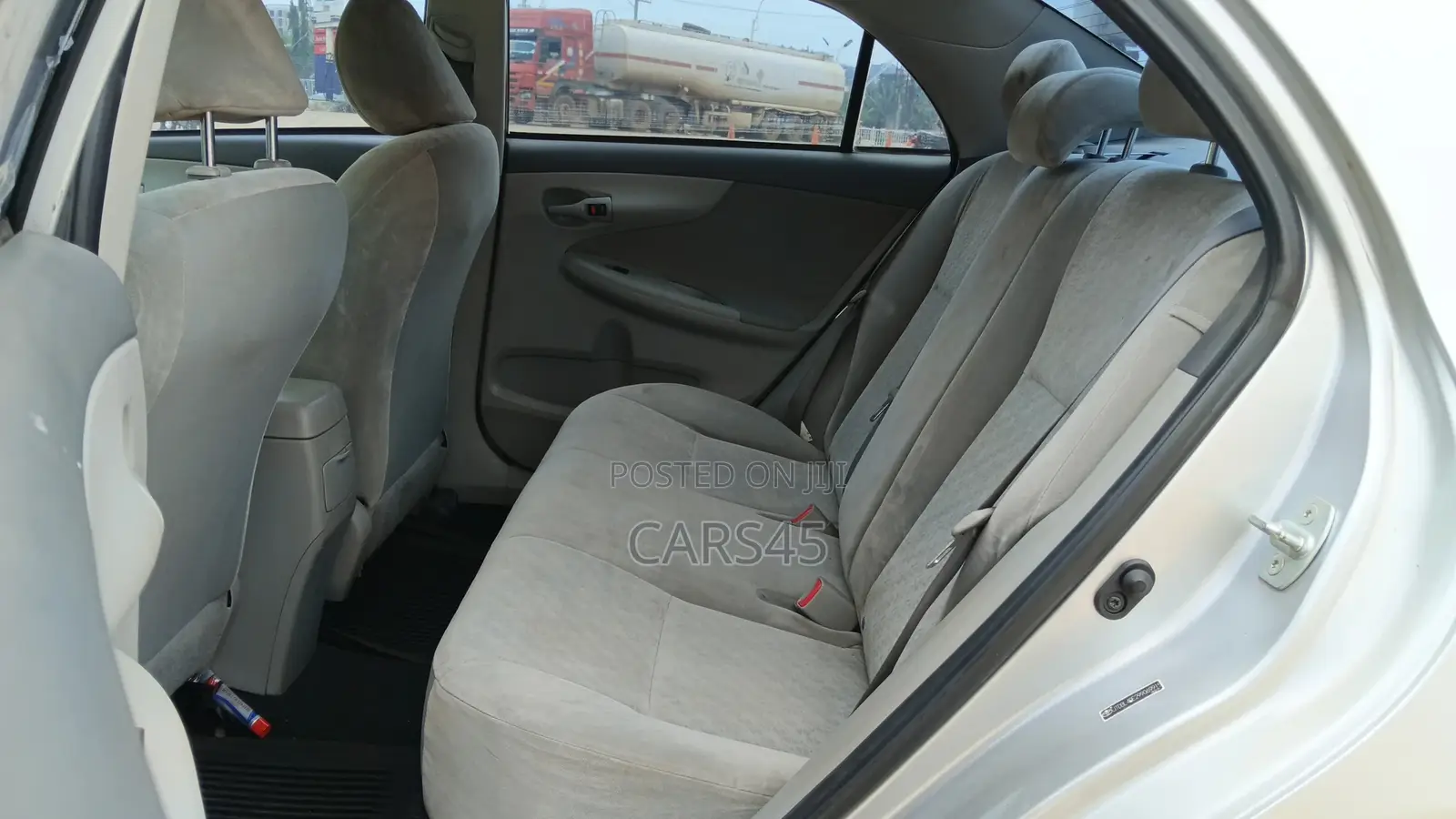Toyota Corolla 2009 Silver