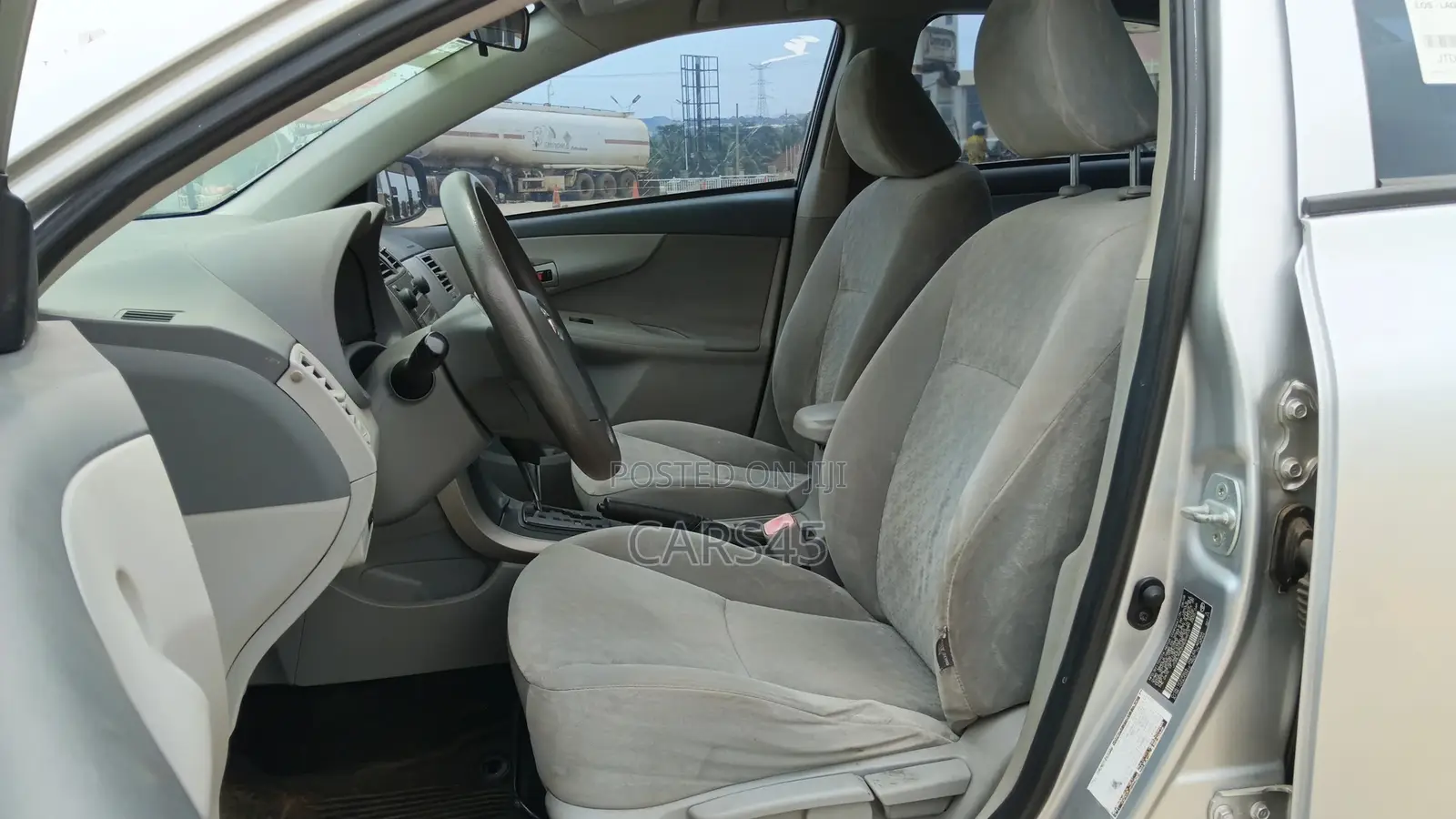 Toyota Corolla 2009 Silver