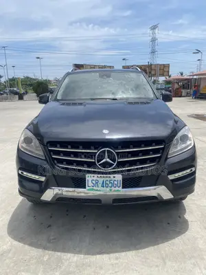 Mercedes-Benz M Class ML350 4MATIC 4dr SUV AWD (3.5L 6cyl 7A) 2014 Blue