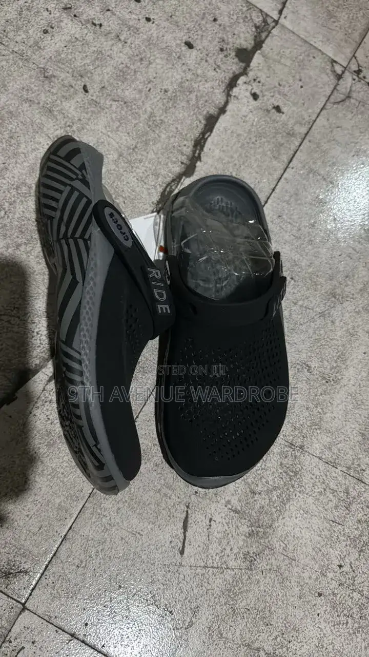 Lite Ride Crocs
