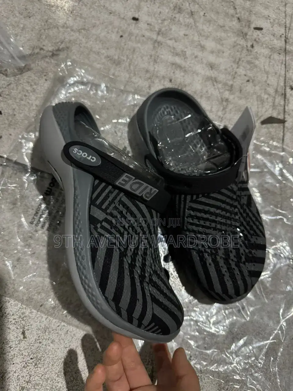 Lite Ride Crocs