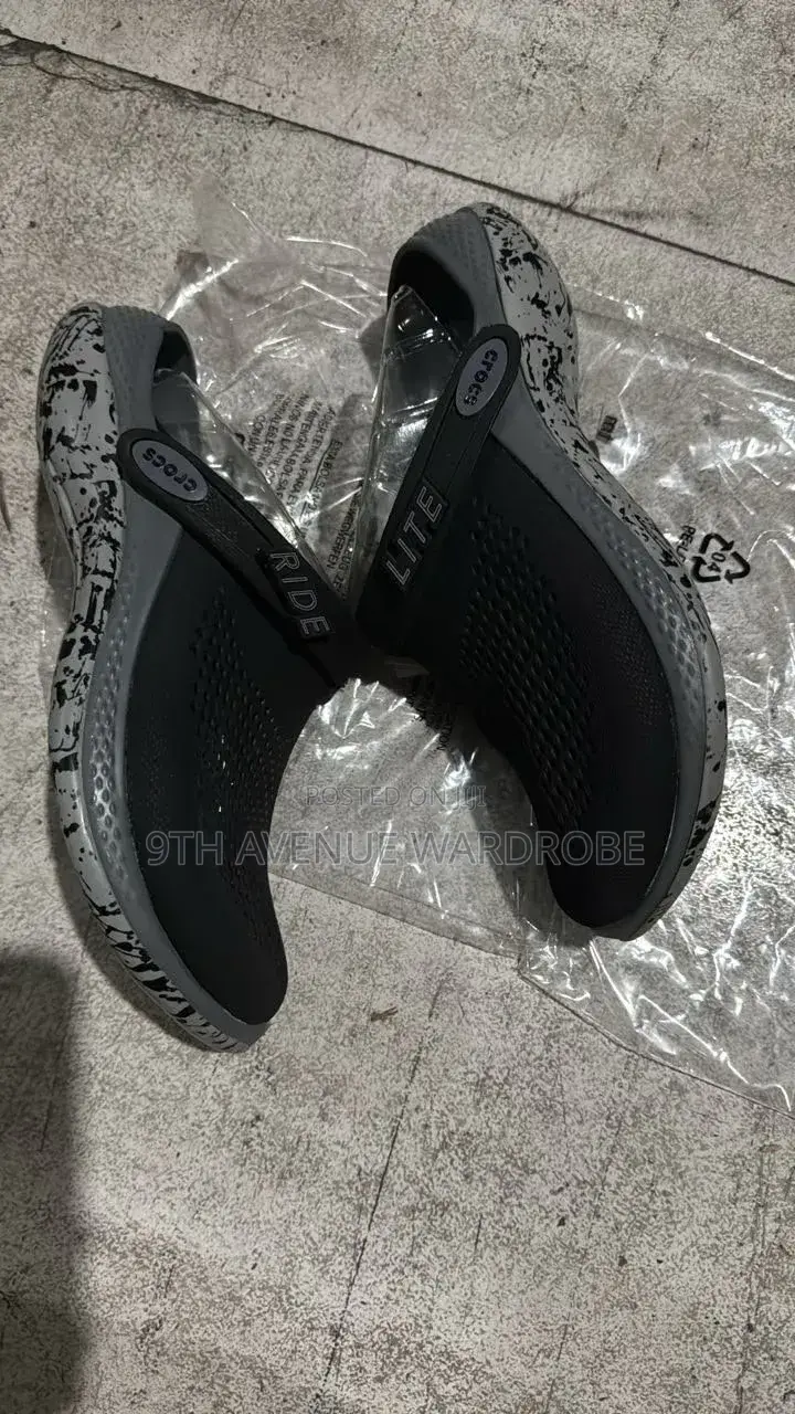 Lite Ride Crocs