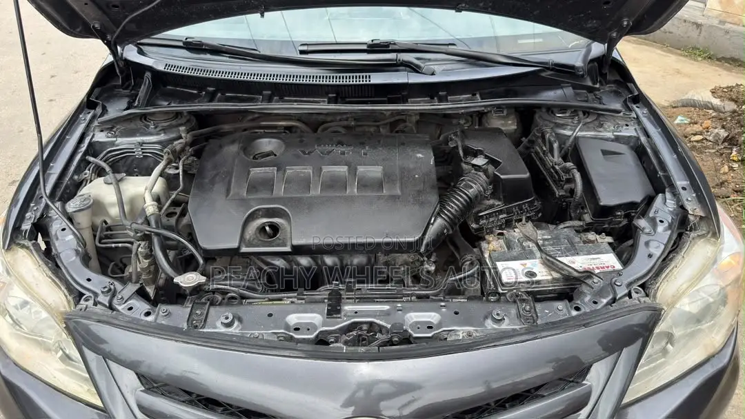 Toyota Corolla 2011 Gray