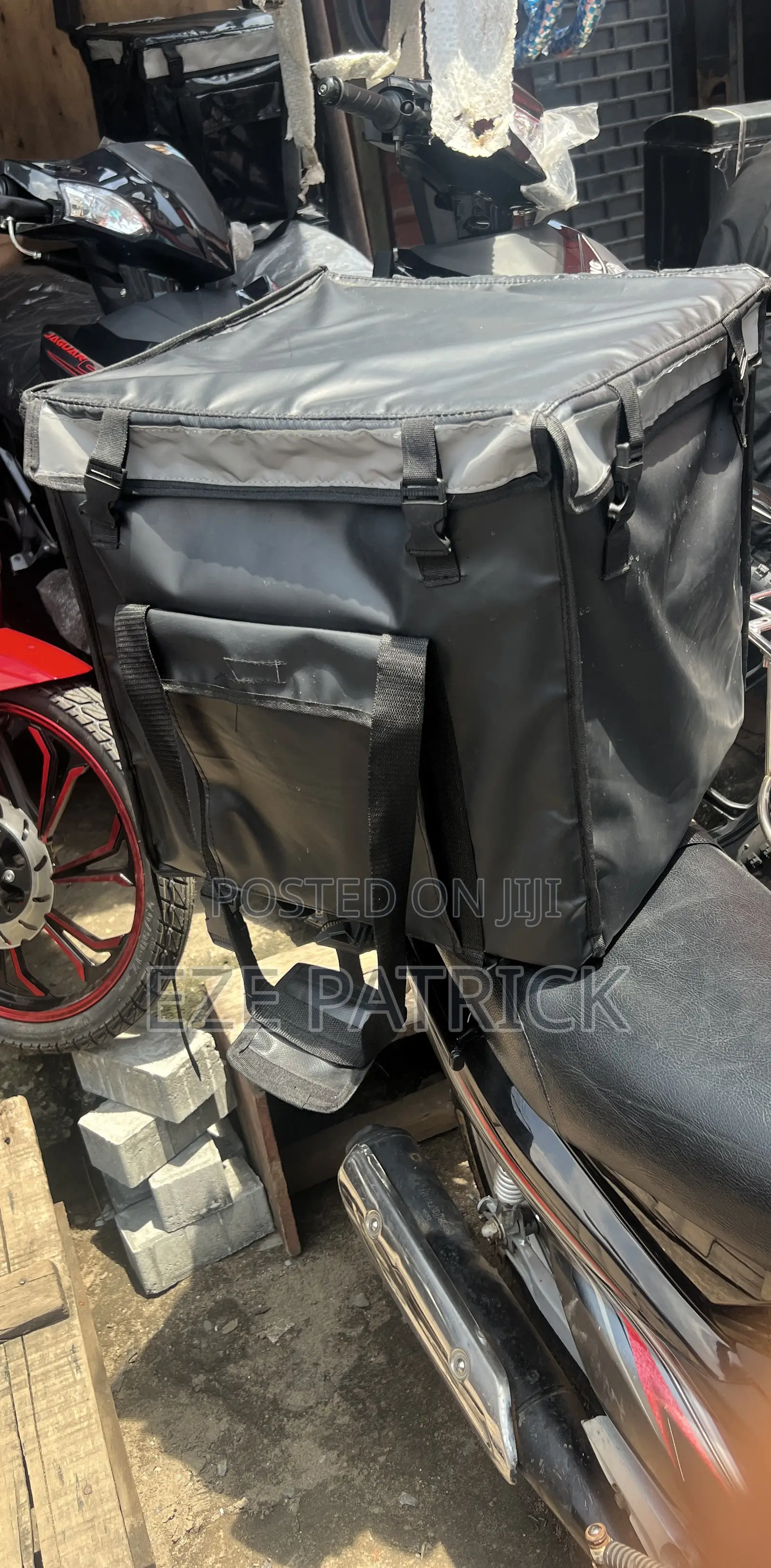 Dispatch Bag for Delivery