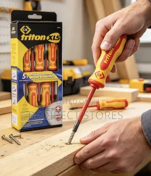 Ck Triton 1000v Insulated Slotted Professional Screwdriver