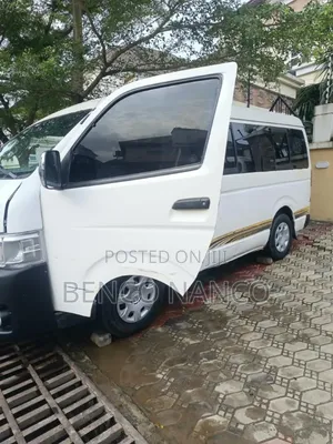 Toyota HiAce 2015 White