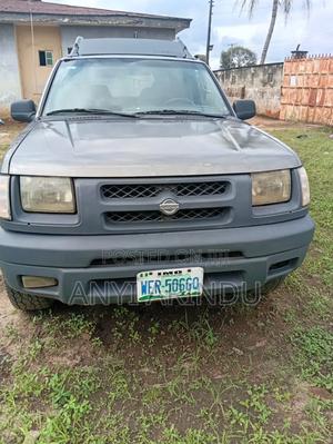 Nissan Xterra Automatic 2000 Gray