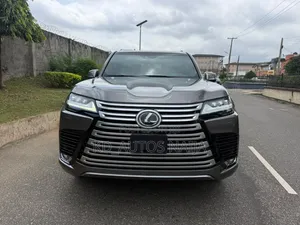 Lexus LX 600 2022 Gray