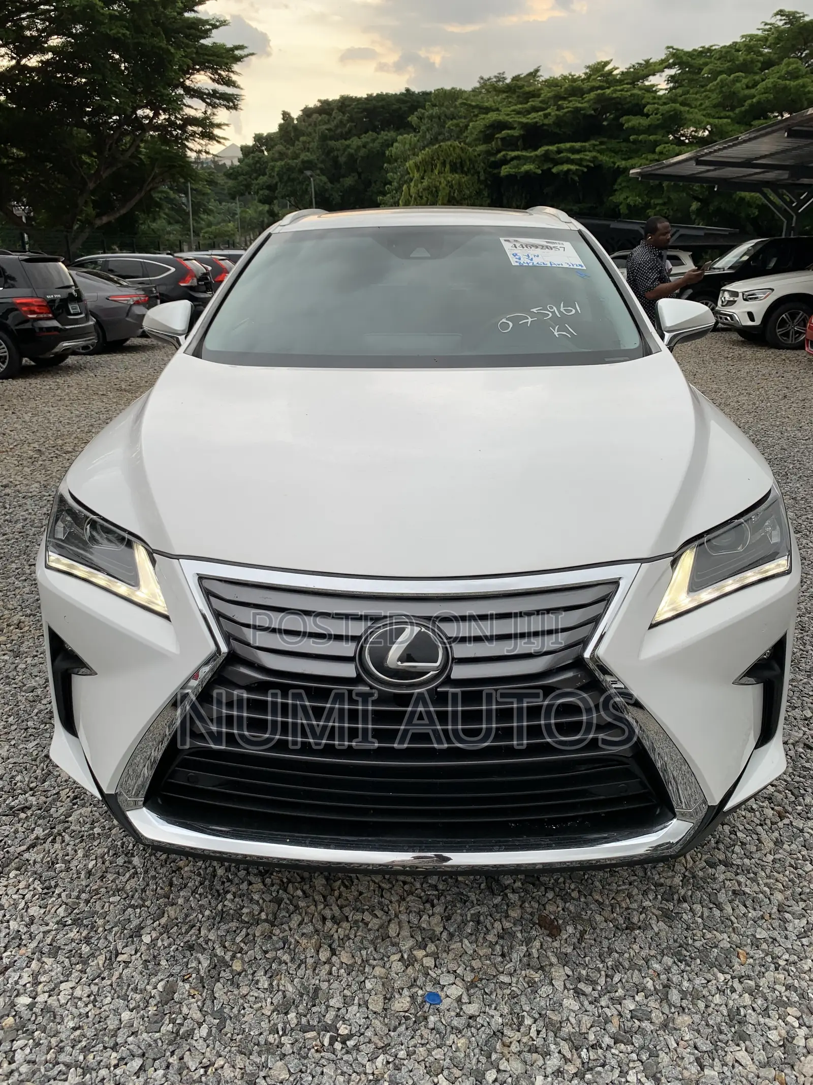 Lexus RX 350 AWD 2017 White