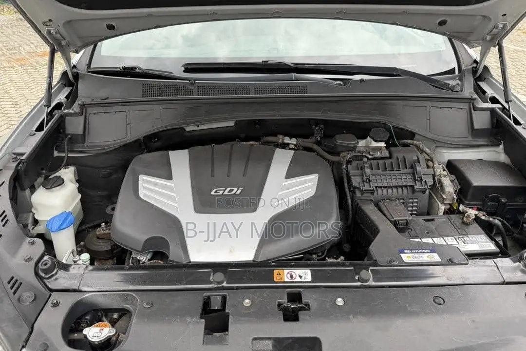 Hyundai Santa Fe Limited Ultimate FWD 2017 Silver
