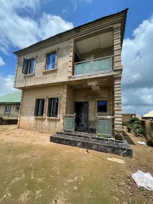 4bdrm Duplex in Ibadan Polytechnic/University for sale
