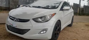 Hyundai Elantra 2014 White