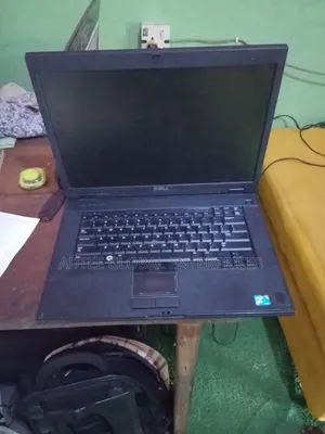 Laptop Dell Latitude E5500 4GB Intel Core 2 Duo HDD 250GB