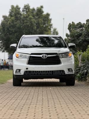Toyota Highlander Limited Platinum 4dr SUV AWD (3.5L 6cyl 6A) 2015