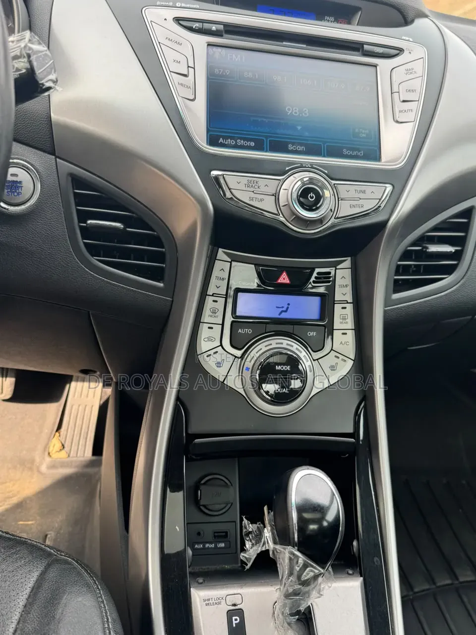 Hyundai Elantra 2014 White