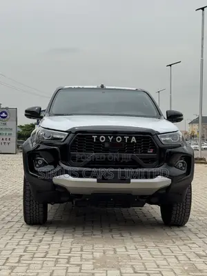 New Toyota Hilux GR-S 2026 Black