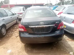 Toyota Yaris 2007 Gray