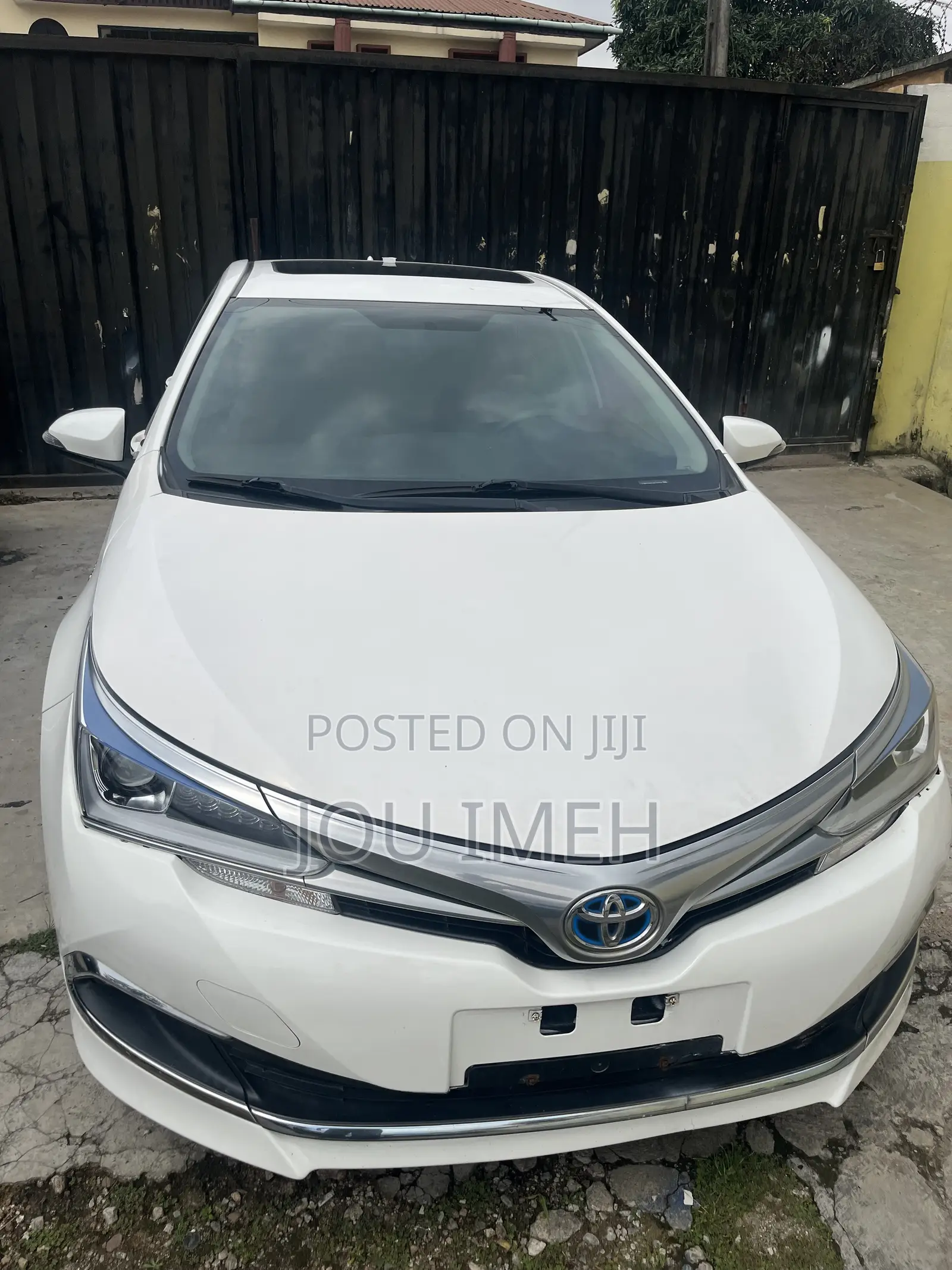 Toyota Corolla 2018 White
