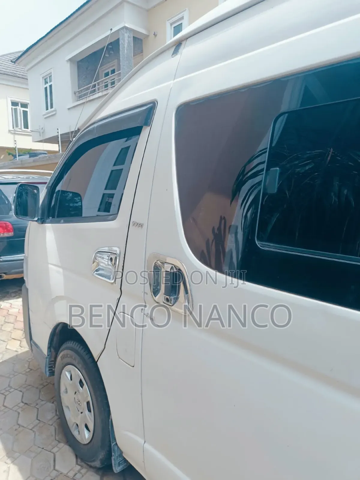 Toyota HiAce 2015 White
