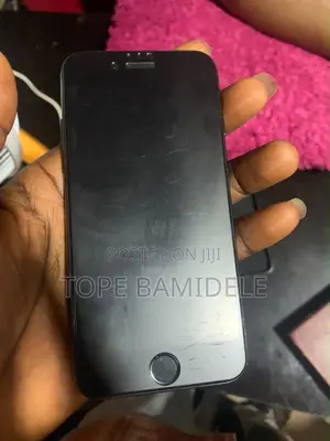 Apple iPhone 7 32 GB Black