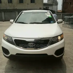 Kia Sorento 2012 White