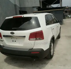 Kia Sorento 2012 White