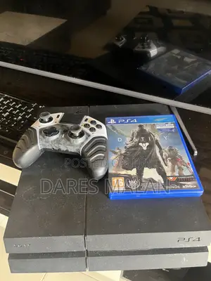 UK Used PS4 Regular With 6games Loaded