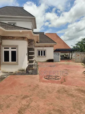 2bdrm Bungalow in Alagbaka Gra, Akure for rent
