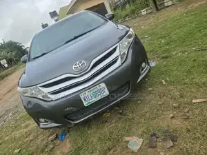 Toyota Venza 2010 Gray