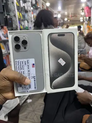 New Apple iPhone 15 Pro Max 256 GB