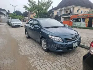 Toyota Corolla 2010 Gray