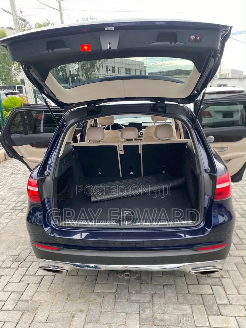 Mercedes-Benz GLC-Class 2017 Blue