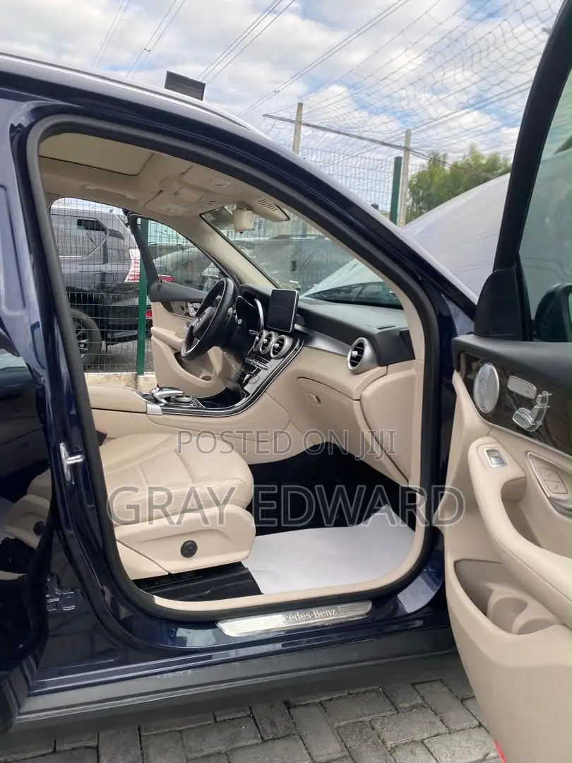 Mercedes-Benz GLC-Class 2017 Blue