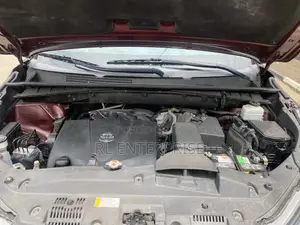Toyota Highlander XLE 2019 Red