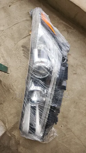 Headlight Highlander 2018
