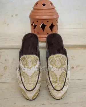 MMD Noor Al-Mulk Men's Cream Gold Mules