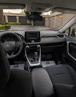 Toyota RAV4 LE 2021 Gray
