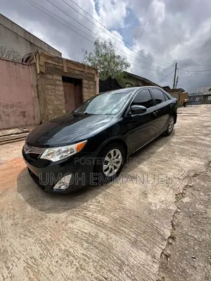 Toyota Camry LE 4dr Sedan (2.5L 4cyl 6A) 2014 Black