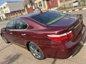 Lexus LS 2008 Maroon