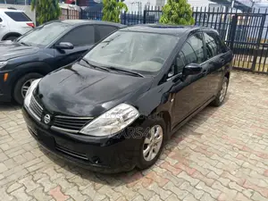Nissan Tiida 2007 Black