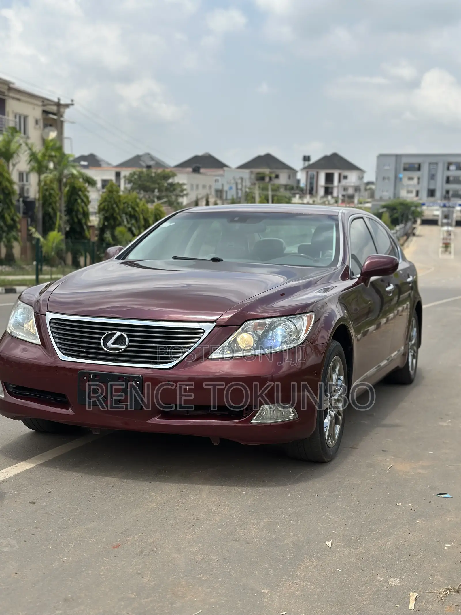 Lexus LS 2008 Maroon