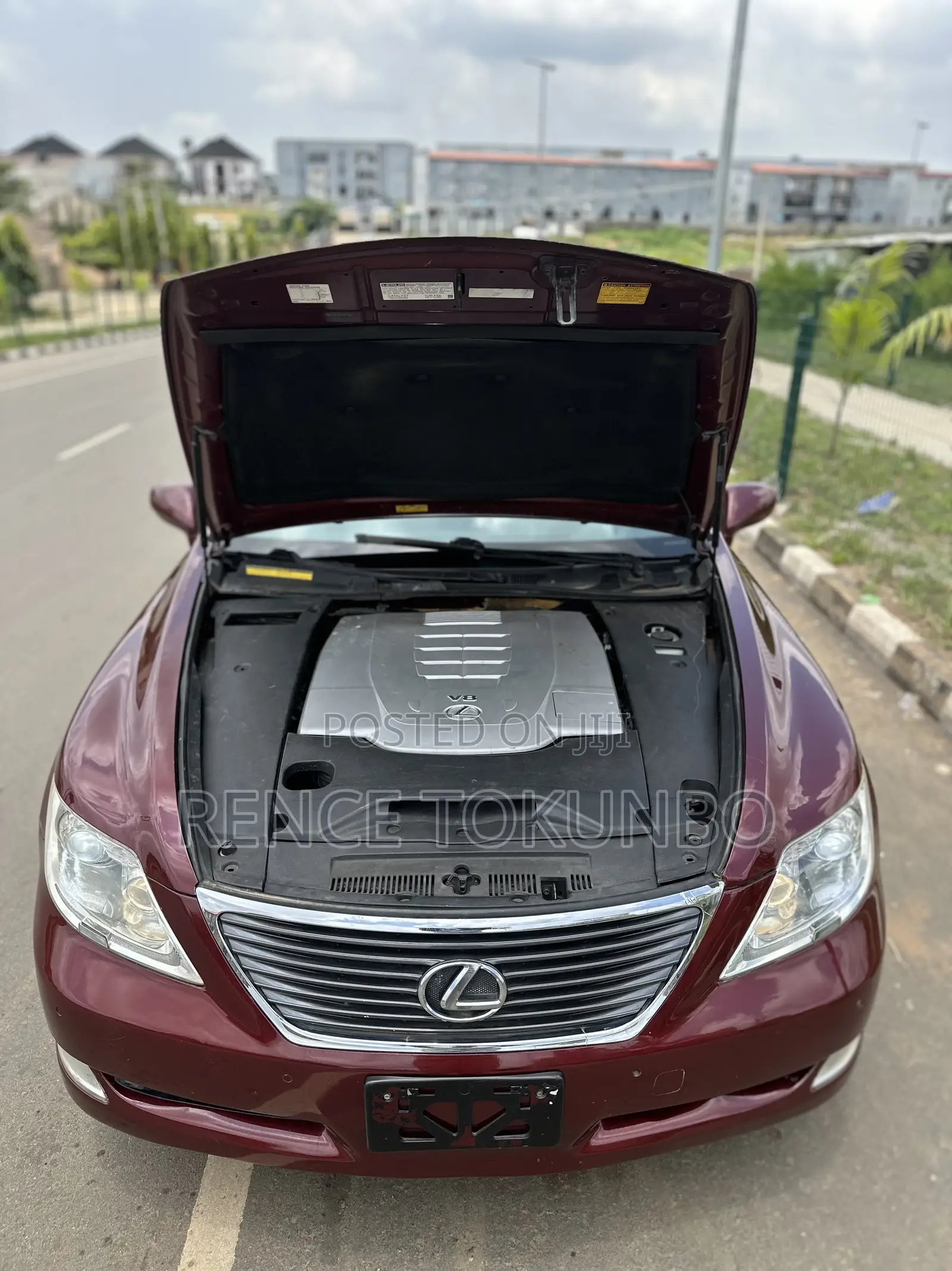 Lexus LS 2008 Maroon