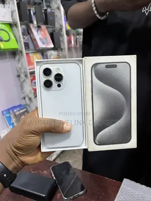 New Apple iPhone 15 Pro 128 GB White