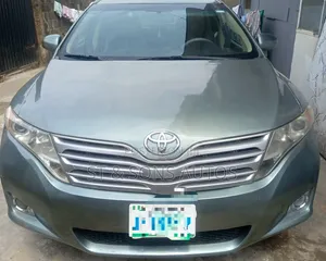 Toyota Venza 2011 Green