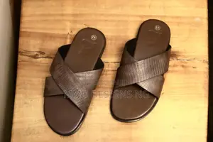MMD ClassEase Men's Brown Cross-Strap Slides Size 44
