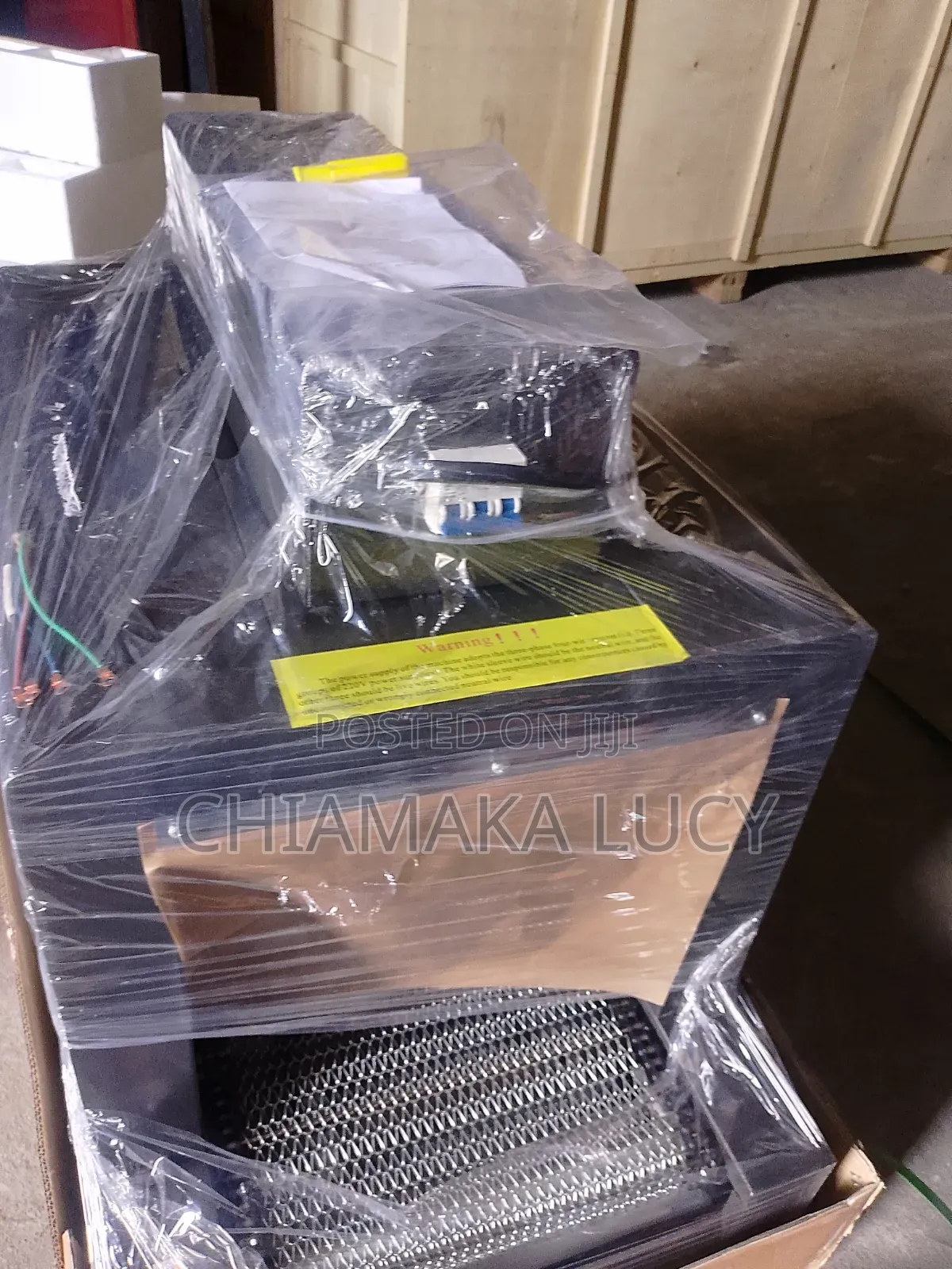 Shrink Packaging Machine